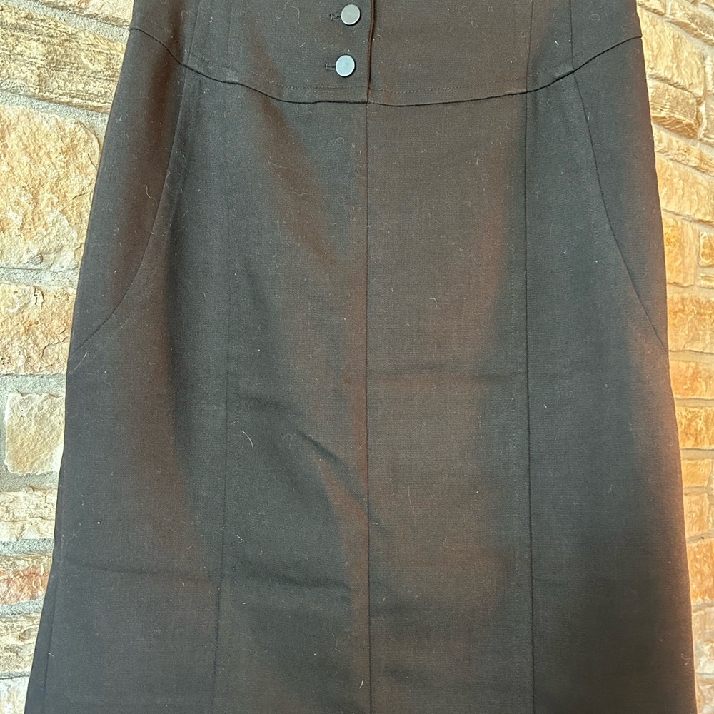 Black pencil skirt